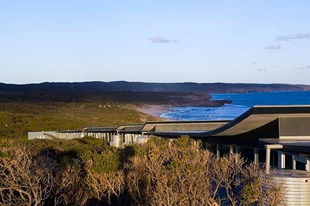 Southern Ocean Lodge at Kangaroo Island uses walling made from COLORBOND® Ultra steel in the colour Windspray® in the profile LYSAGHT CUSTOM ORB®. The roofs are made from COLORBOND® Ultra steel.